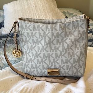 Michael Kors large messenger bag. Like new